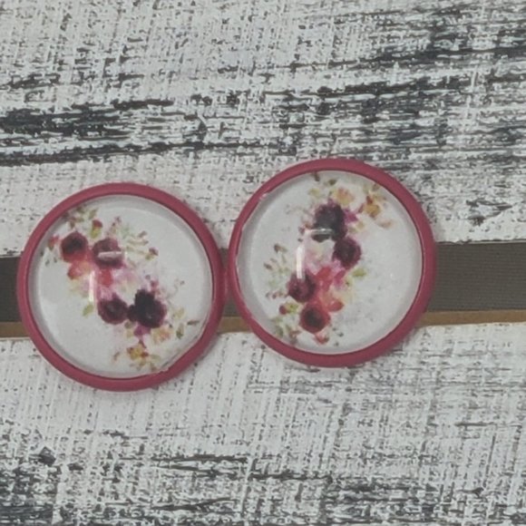 Earrings - Picture 15 of 16